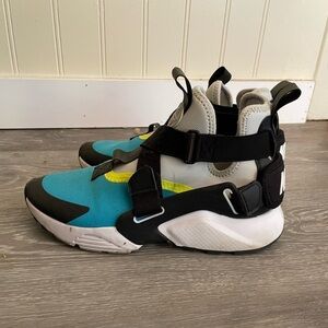 Nike Huarache City High Medium Blue Black White AJ6662-400- Size 7Y